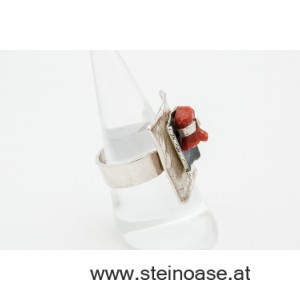 Exquisiter Ring Silber & Koralle